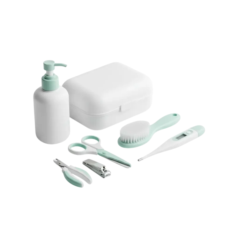 Наборы по уходу за ребенком, маникюрные наборы и аксессуары
